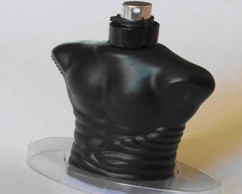 une Eau De Toilette Creation Lamis