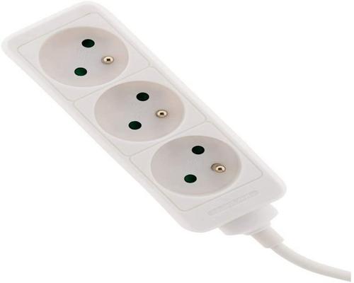 une Multiprise Bloc 3 16A 2P+T Blanc