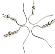 <notranslate>un Ensemble De Boucles D'Oreilles En Argent</notranslate