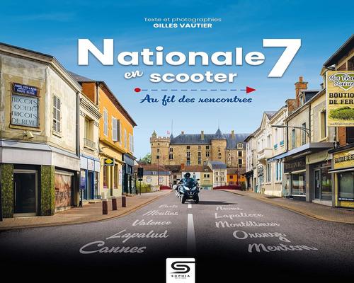 un Livre "Nationale 7 En Scooter"