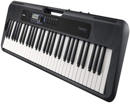 un pianoforte Casio Ct-S300