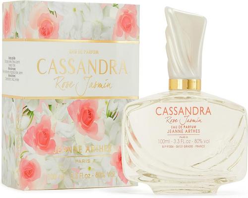 a Captivating Feminine Fragrance With Notes of Rose and Jasmine