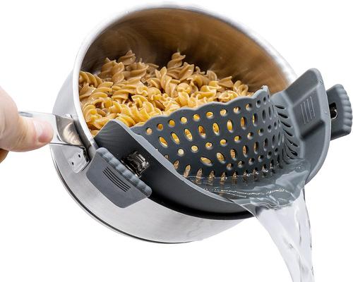 Een hangende siliconen robotzeef Meel met handvat Fijnmazig poeder Gebakafvoer Noodle Rijstsaus Sauzen Zeef op kom Wastafelhandvat