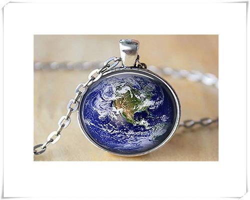an Earth Necklace