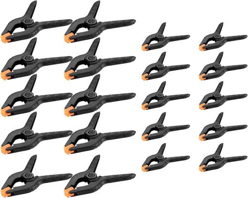 un Jeu De Pinces À Ressort Pour Bricolage