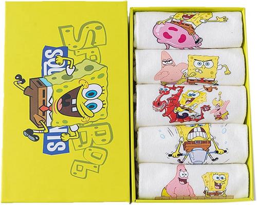 Et sæt SpongeBob sokker
