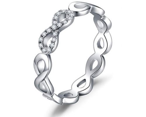 Ein Unendlichkeitsring