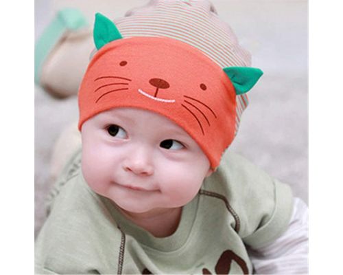 Un Bonnet Bébé Chat Orange