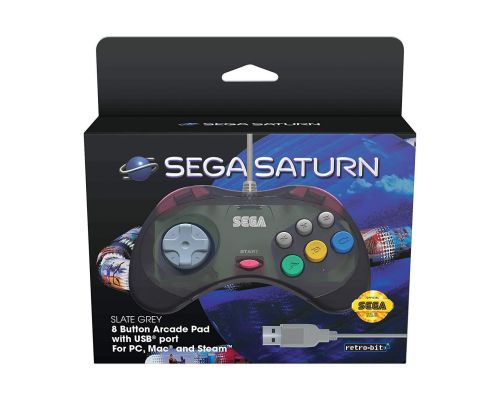 Un controlador SEGA Saturn con cable