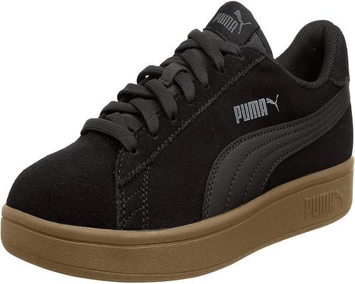 a Mixed Puma Basket